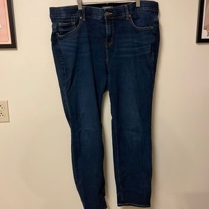 Torrid bombshell straight leg